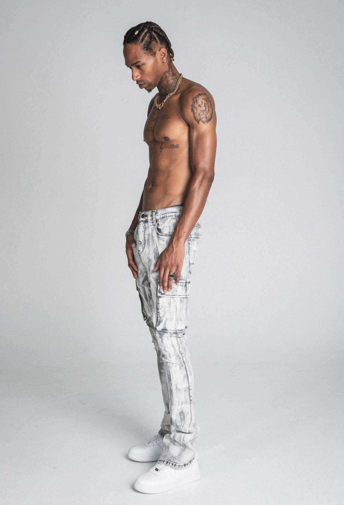 AJ29SK GREY/WHITE WASH STACKED CARGO JEANS